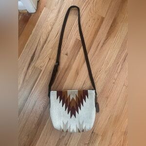 Geometric Patterned Crossbody Bag